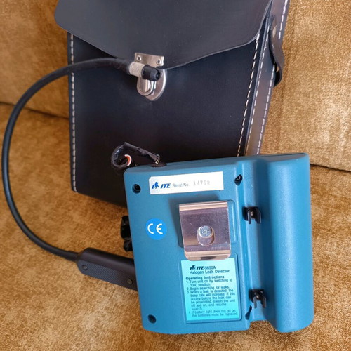 Halogen Leak Detector professional gas leak detector like new