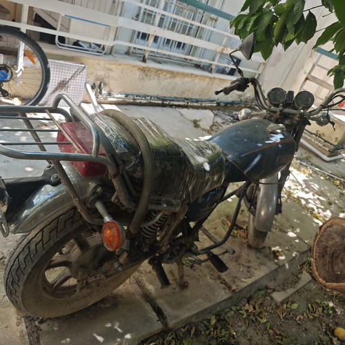 Yamaha motorcycle used for spare parts or scrap