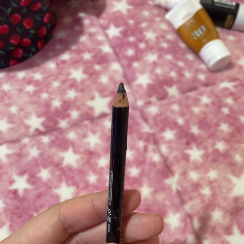 Nyx black eye pencil in excellent condition