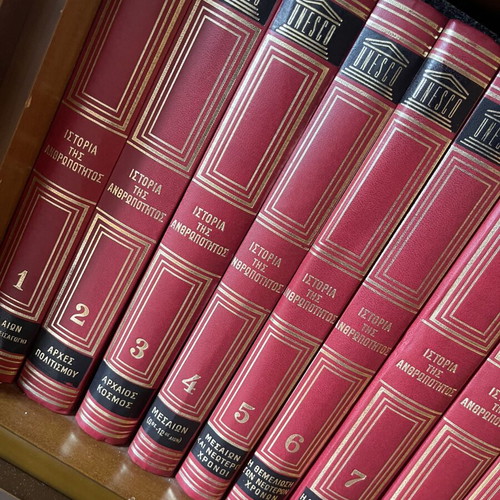 UNESCO History of Humanity Complete 12-Volume Set like new