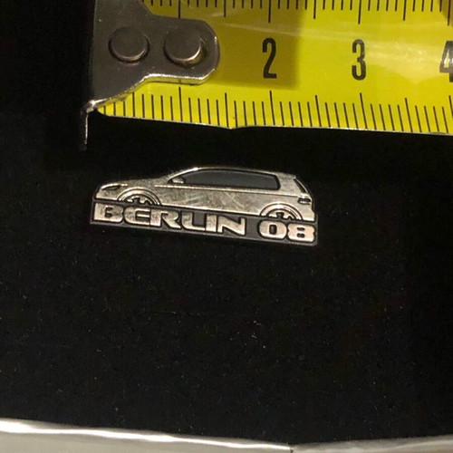 VolksWagen (VW) Golf Berlin 08 pin new