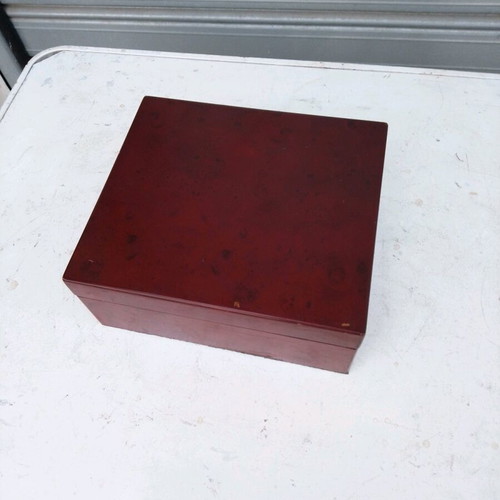 Cigar humidifier case like new 22x25x11 cm