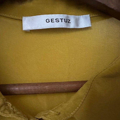Silk shirt Gestuz size L like new, yellow