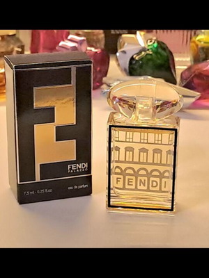 Fendi Palazzo Eau de Parfum за жени винтидж рядък миниатюрен нов