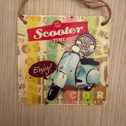 Decorative Vespa sign used with rope 10x10 cm
