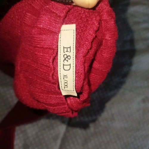 E&D Long Asymmetric Sweater like new, burgundy, size XL/XXL