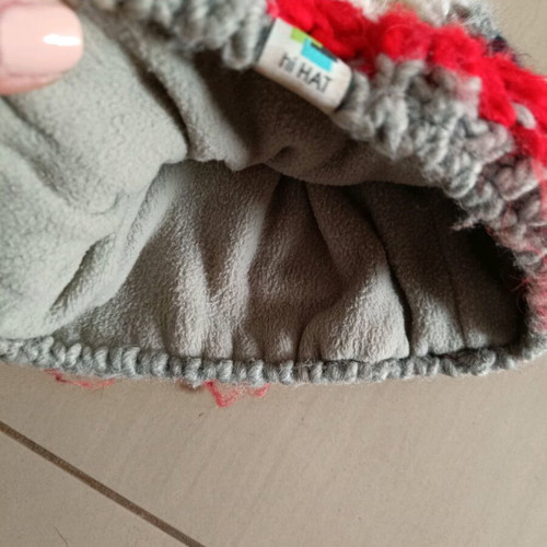 Wool hat used, size M, red with fleece lining
