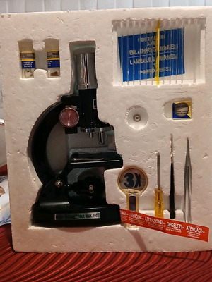 Children's microscope like new