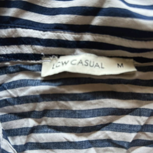 Shirt like new, size M, white and blue