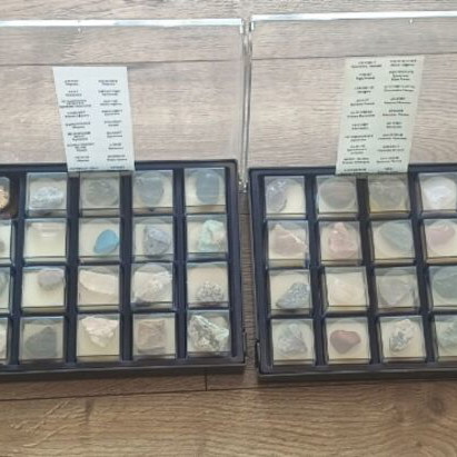 Mineral collection like new, 65 pieces