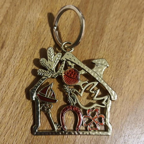 Keychain Amulet like new