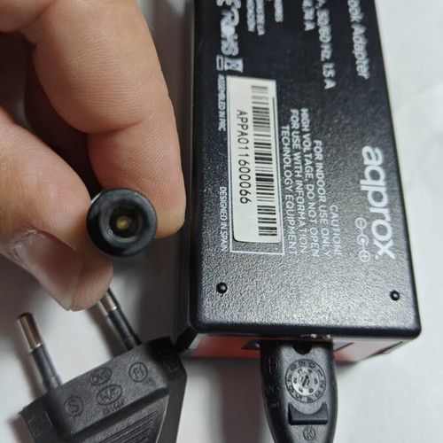 Laptop power adapter HP 90W 19V 4.74A used, model APPA01