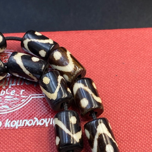 Collectible worry beads 33 beads camel bone like new