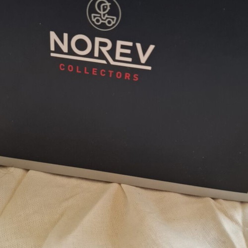 Mercedes-Benz GLC 2015 1:18 Norev collectible model new
