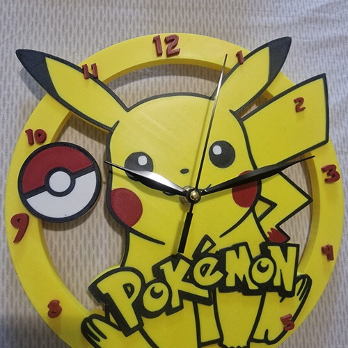 Pikachu Pokemon wall clock like new, analog 23x23 cm