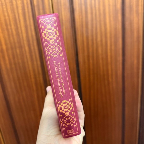 Penguin Pocket Philosophy The Communist Manifesto hardcover new edition