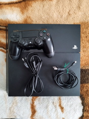PlayStation 3 slim and PlayStation 4 consoles for repair or parts used