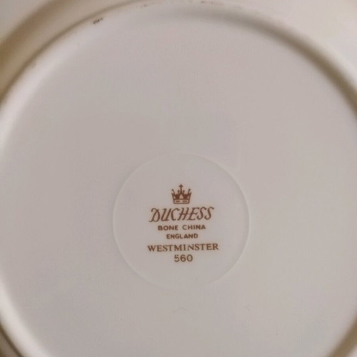 Vintage porcelain plates set of 4 Duchess Westminster from England like new