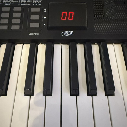 Digital keyboard 54 keys like new