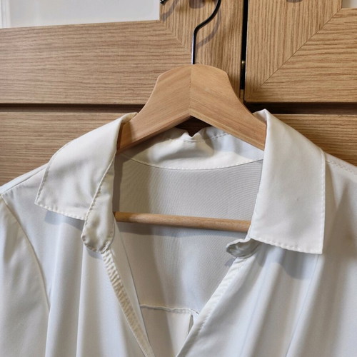 White wrap shirt like new, size L