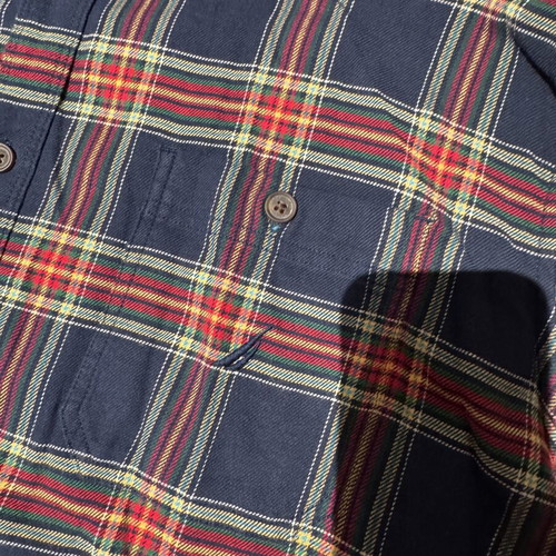 Nautica men's plaid shirt XXL like new, multicolored