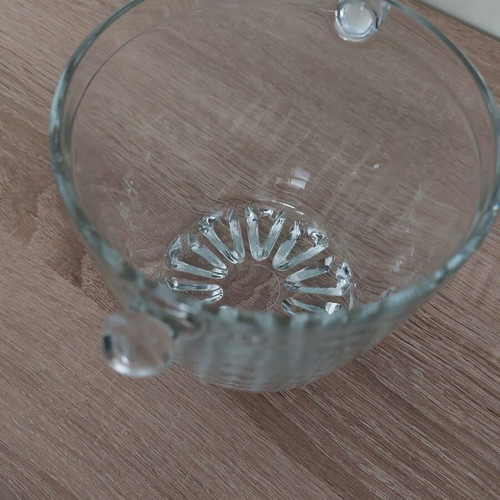 Italian glass ice bucket like new with decorative rim
