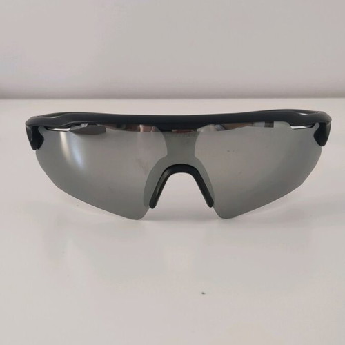 Hystride sunglasses like new, sports black frame with mirrored lenses