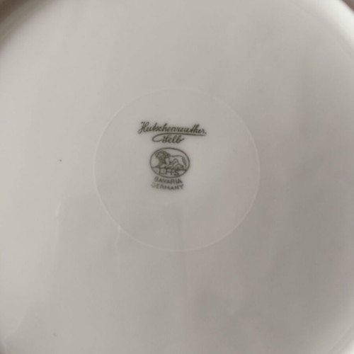 Hutschenreuther vintage decorative porcelain plate from Bavaria like new