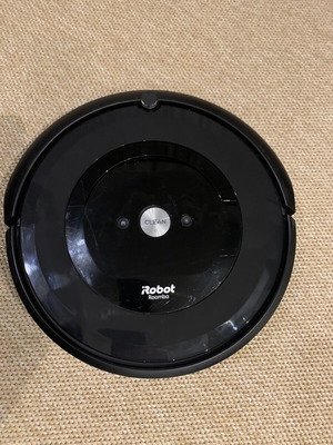 iRobot Roomba e5 robot vacuum cleaner