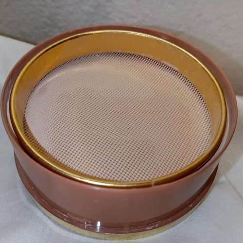 Vintage Couture Cosmetics powder box ULTIMA II by CHARLES REVSON used
