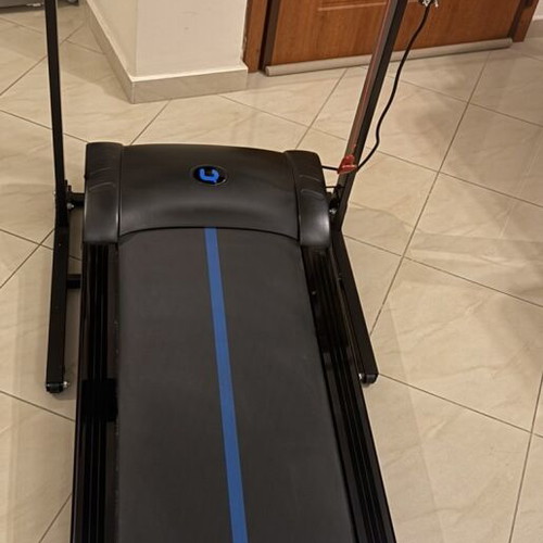 Treadmill new, unused fitness equipment