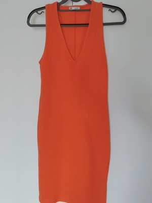 Zara fitted dress Large like new, red