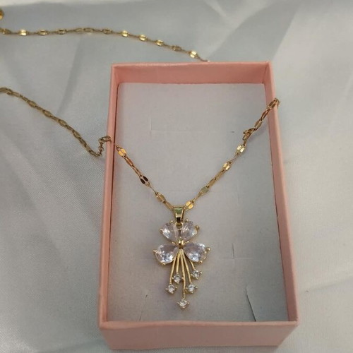 Flower stainless steel necklace golden with sparkling stones new