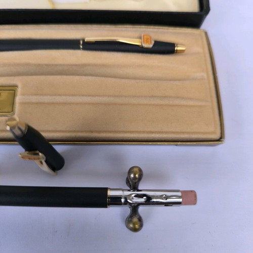 Cross Century set of two pencils like new in black with box