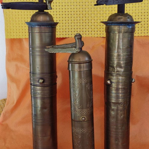 Bronze manual coffee grinders used, set of 3, collectible