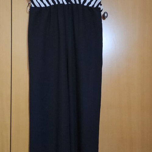 Shein jumpsuit M black and white