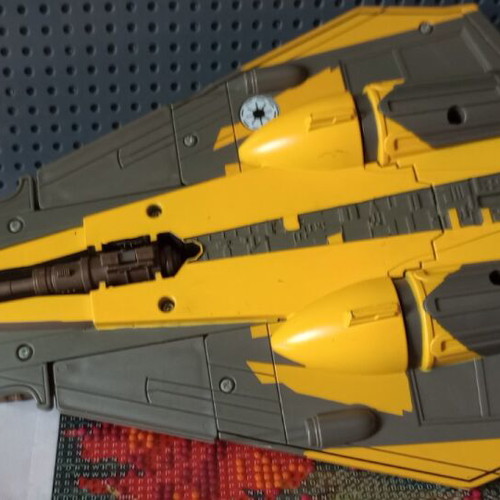 Star Wars Anakin Skywalker Starfighter Clone Wars used with two extra figures