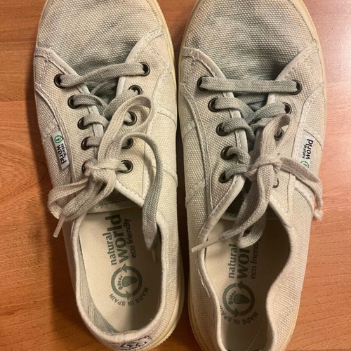 Eco-friendly canvas shoes like new, pastel color size 39
