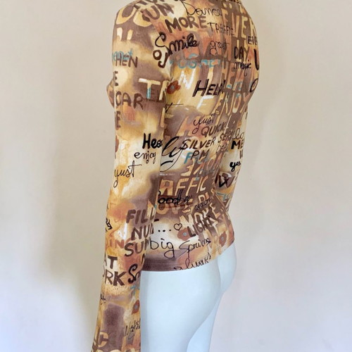 Denny Rose long-sleeve top like new with graffiti patterns, size XS/S