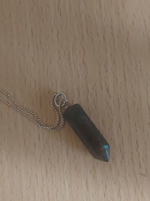 Labradorite necklace with 925 silver chain like new, green