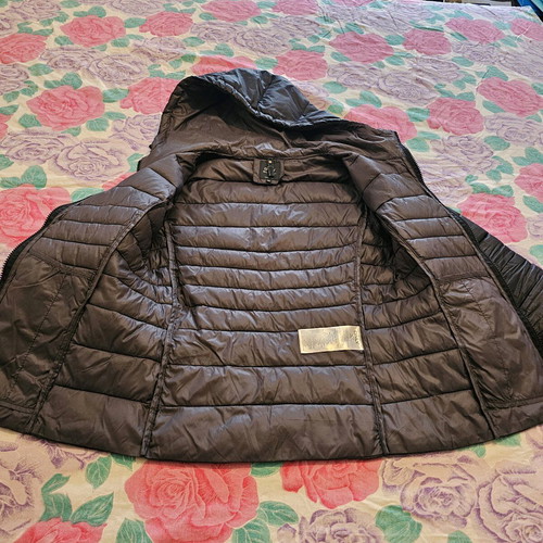 Only Tahoe Puffer Jacket with Hood XS like new, black