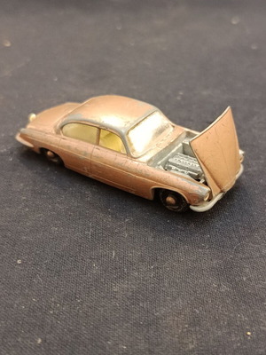 Matchbox No. 28 Jaguar Mk10 Turbo Fury αυτοκινητάκι die-cast