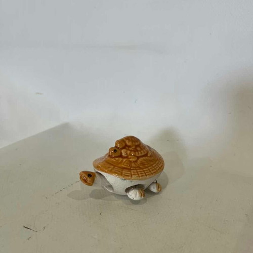 Vintage ceramic Feng Shui turtle decoration with moving head and legs