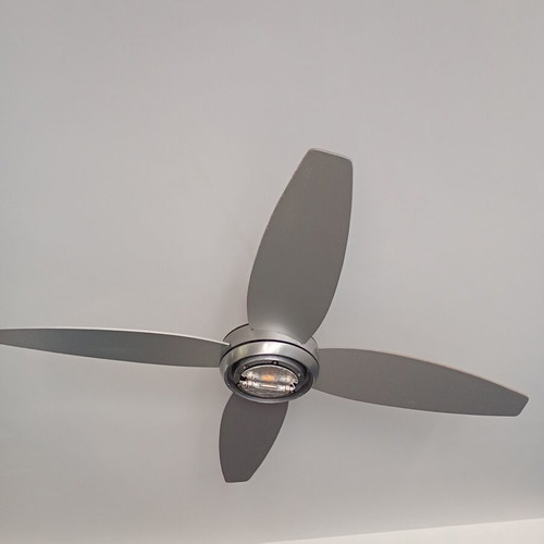Westinghouse Havanna 52" Ceiling Fan with Remote control like new