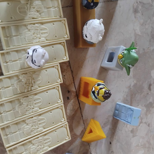 Angry Birds building blocks set used