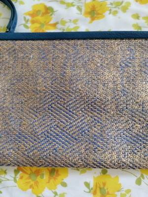 Straw envelope bag like new