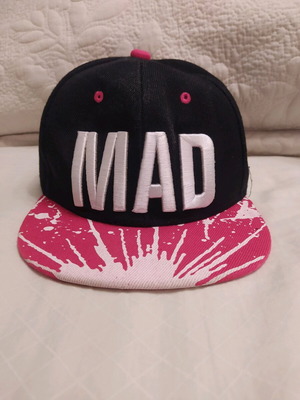 Hat like new, white and pink, one size