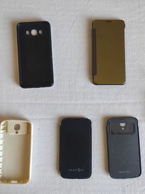 Mobile phone cases used, pack of 7