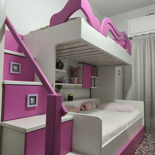 Bunk bed like new with storage and third mattress mechanism