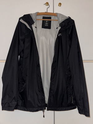 Under Armour women's waterproof jacket size M like new black navy